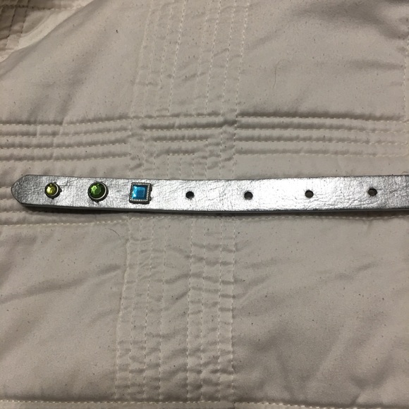 Women’s Gap Belt - Picture 2 of 4